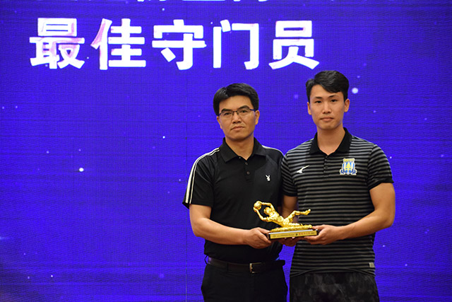 利夫31+14方硕27+10胡金秋32+13 北京力克广厦