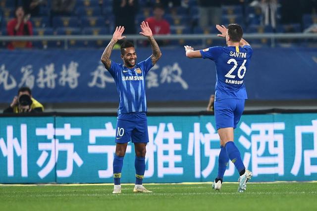 意甲-劳塔罗双响斩意甲百球 国际米兰4-0莱切