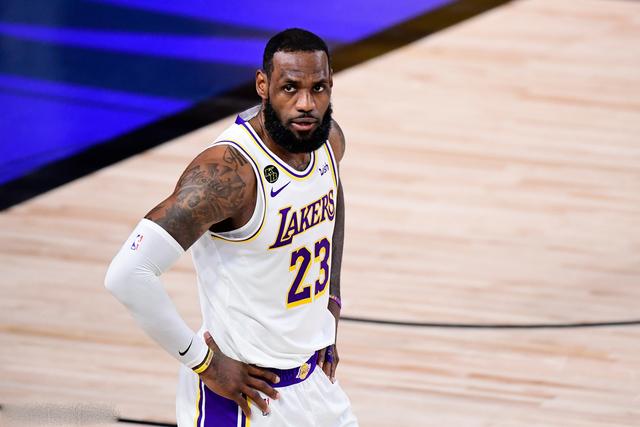 托马斯40分篮网大胜76人 福克斯41分国王屠牛