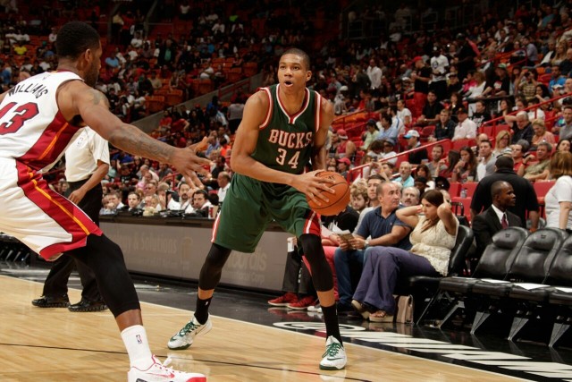 格林34分火箭克太阳止连败 开拓者送灰熊5连败